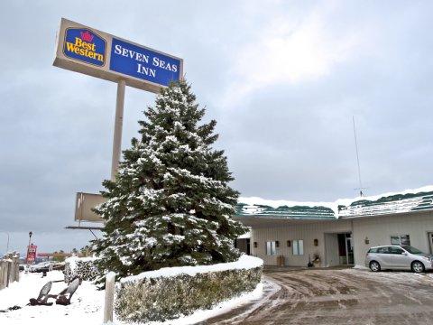 Baymont By Wyndham Mandan Bismarck Area Hotel Exterior photo