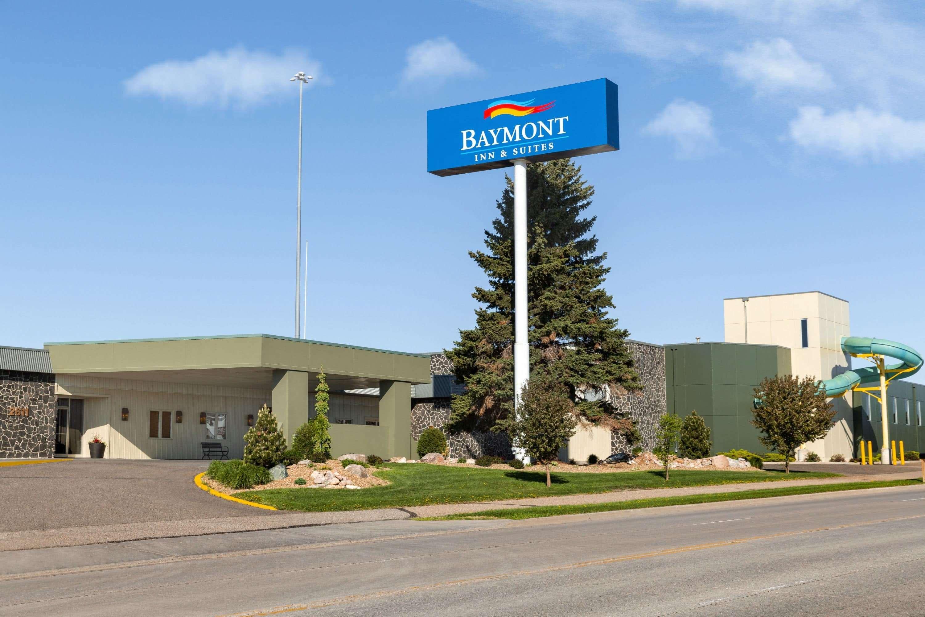 Baymont By Wyndham Mandan Bismarck Area Hotel Exterior photo