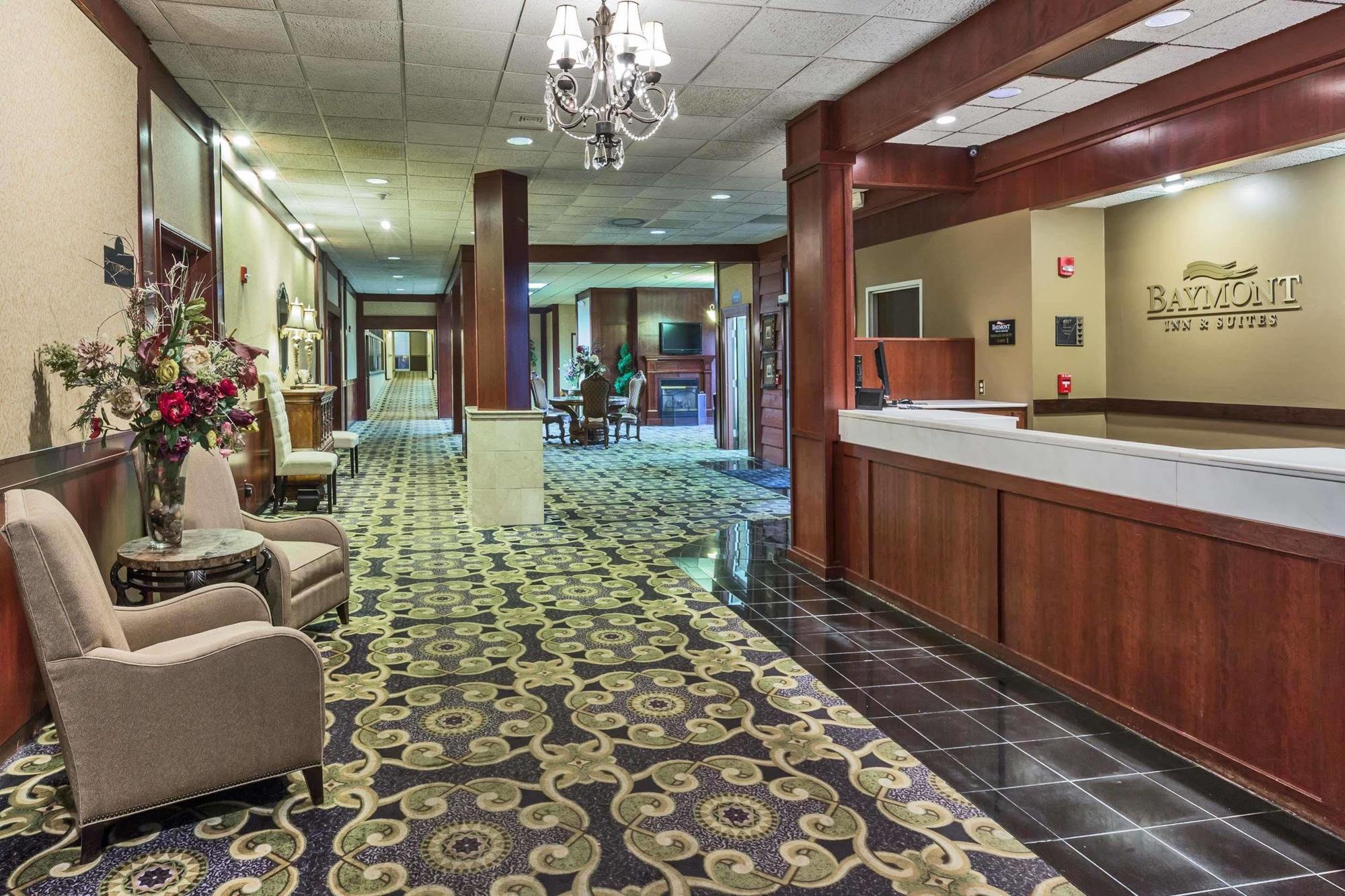 Baymont By Wyndham Mandan Bismarck Area Hotel Exterior photo